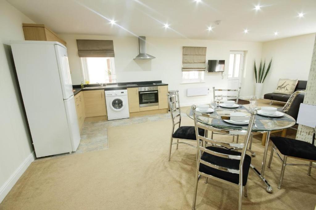 דירות ווייקפילד Courtyard Mews מראה חיצוני תמונה